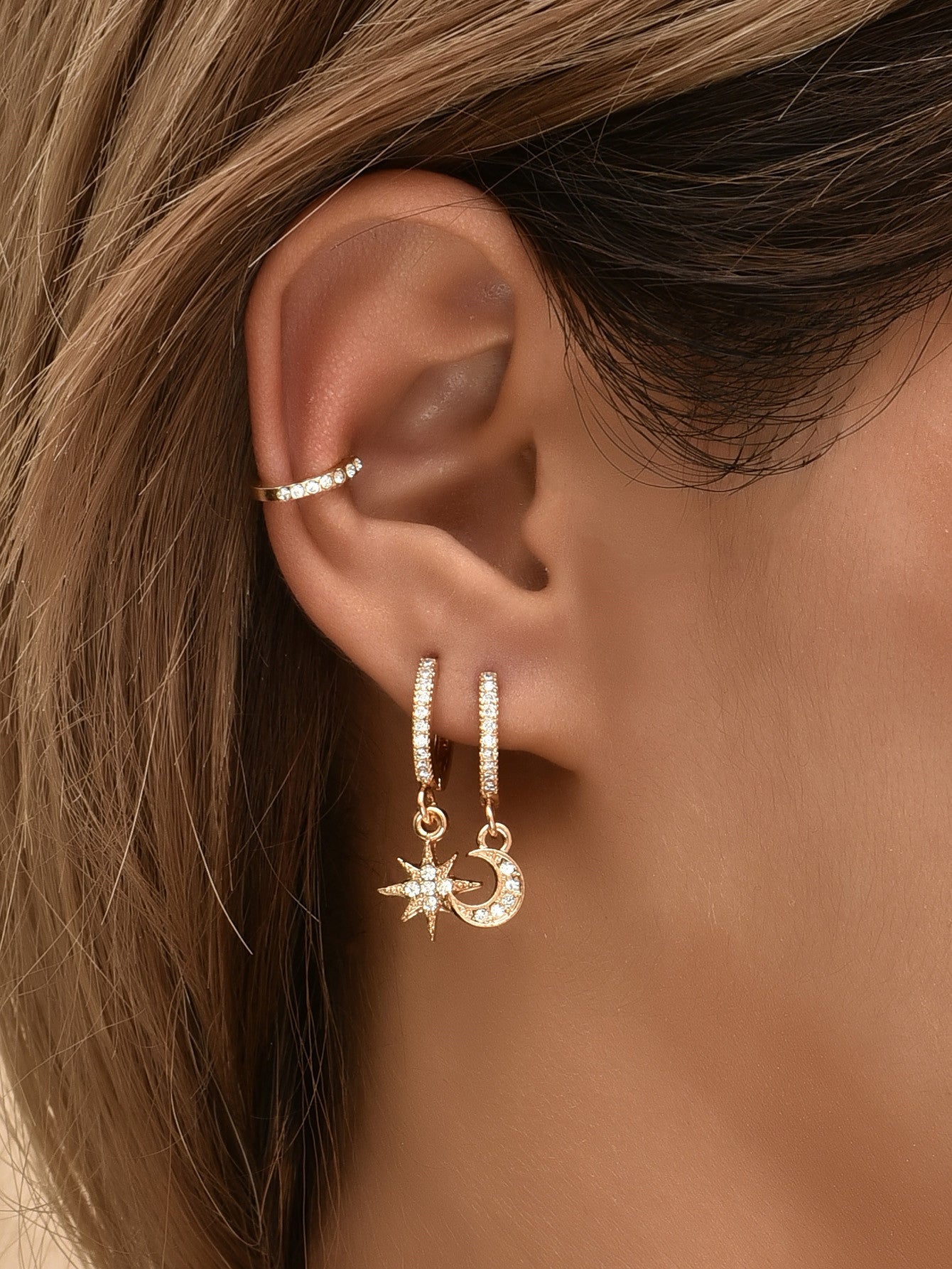 European &amp; American Fashion Statement Earrings